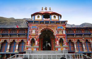 “pilgrimage And Devotion: Tales Of Miracles At Famous Hindu Temples”